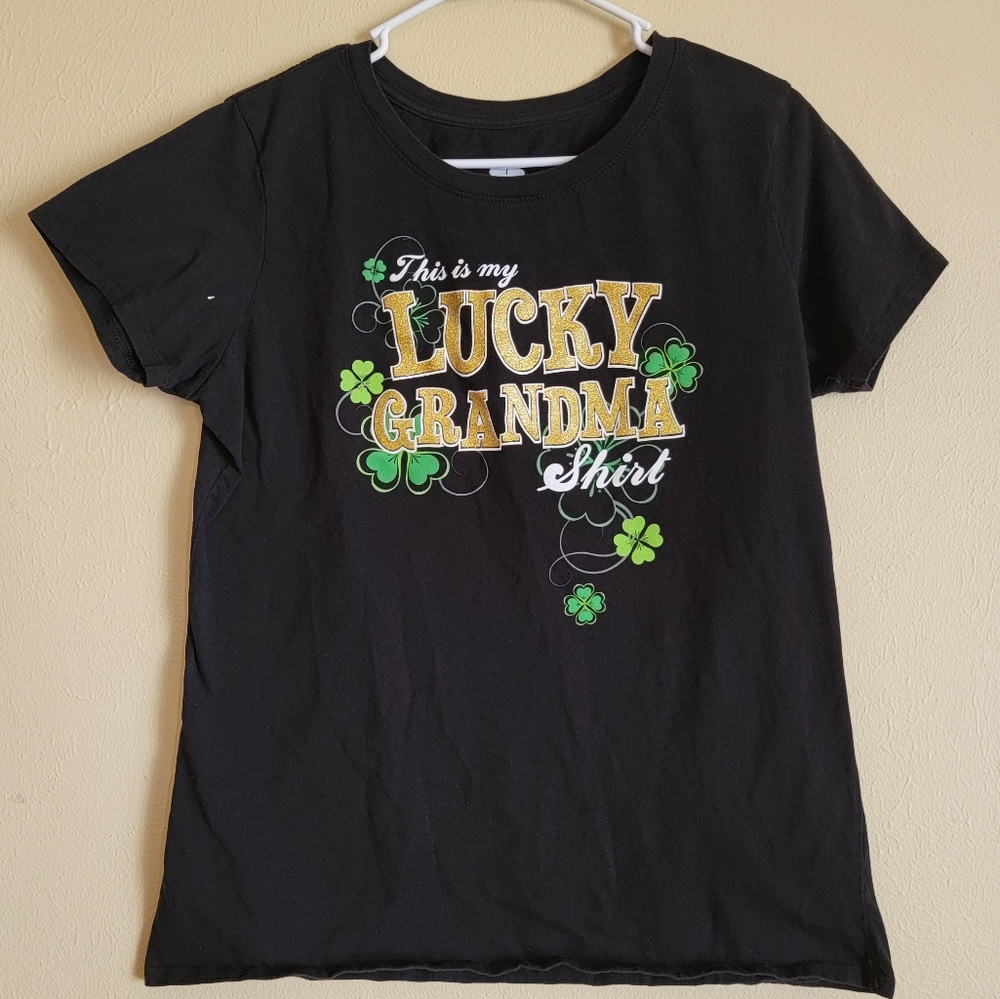 This is my Lucky Grandma Shirt Short Sleeve T-Shirt Glitter St. Patrick's Day